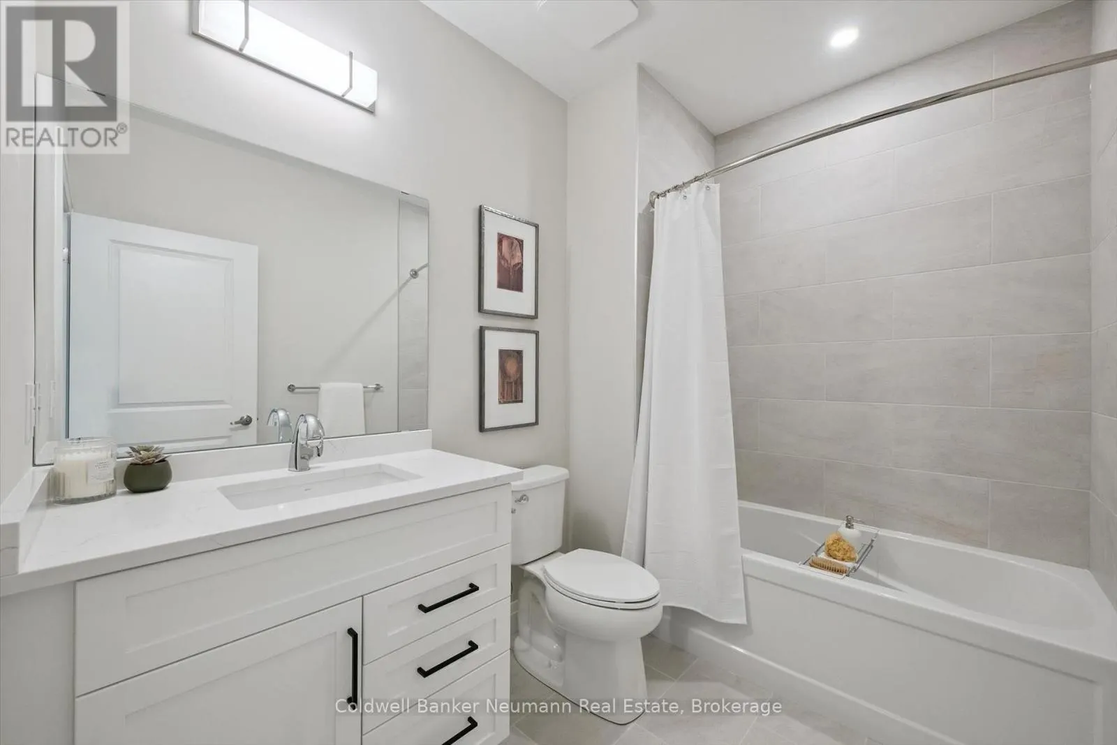 521 - 1882 GORDON STREET #521