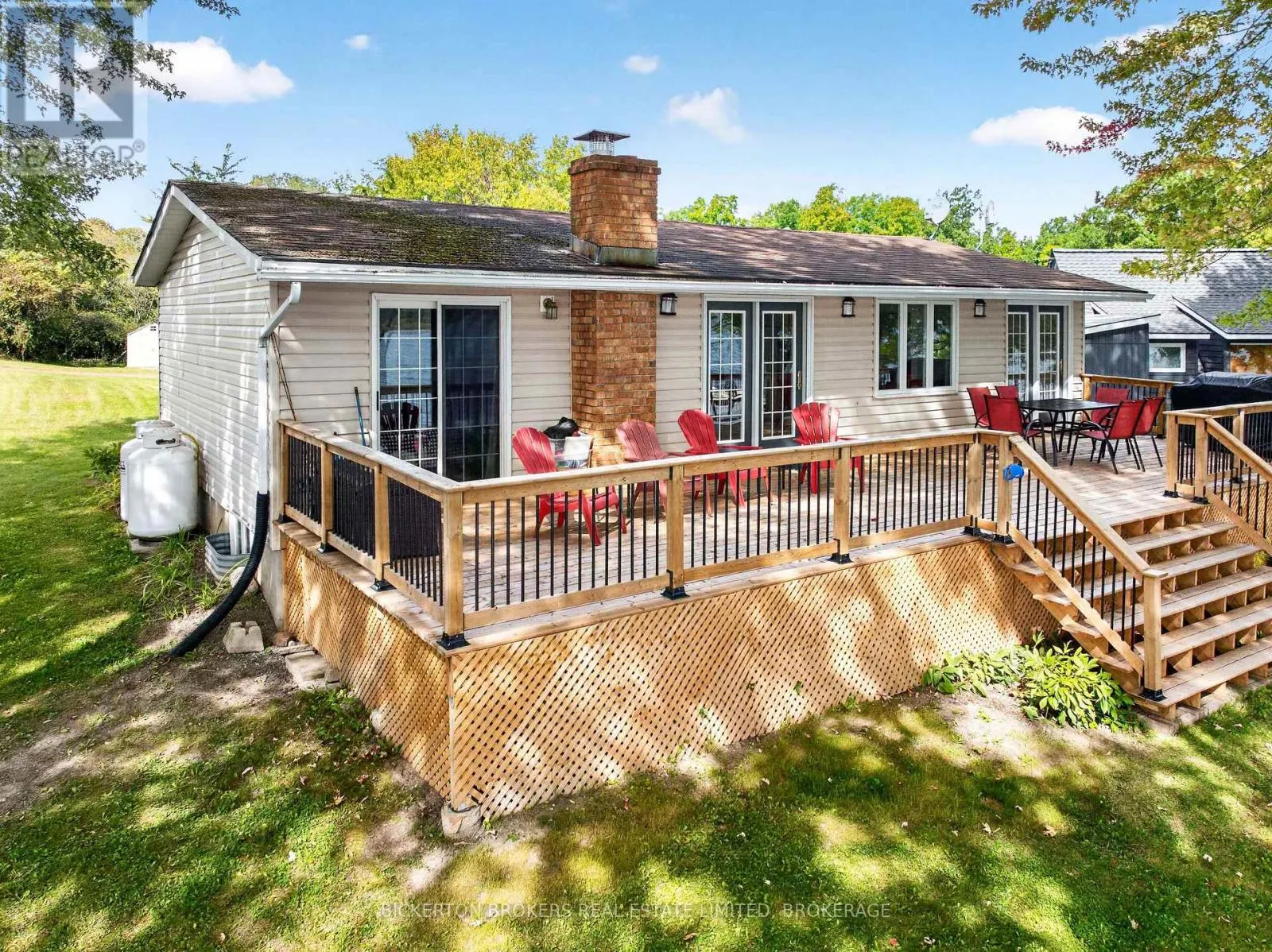 233 JOHNSON BAY LANE