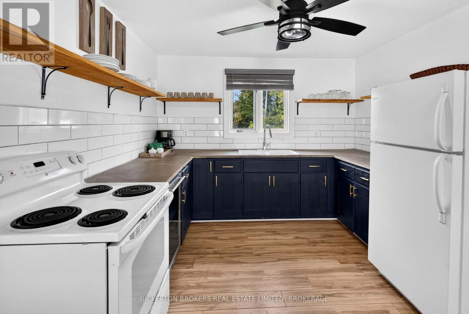 233 JOHNSON BAY LANE