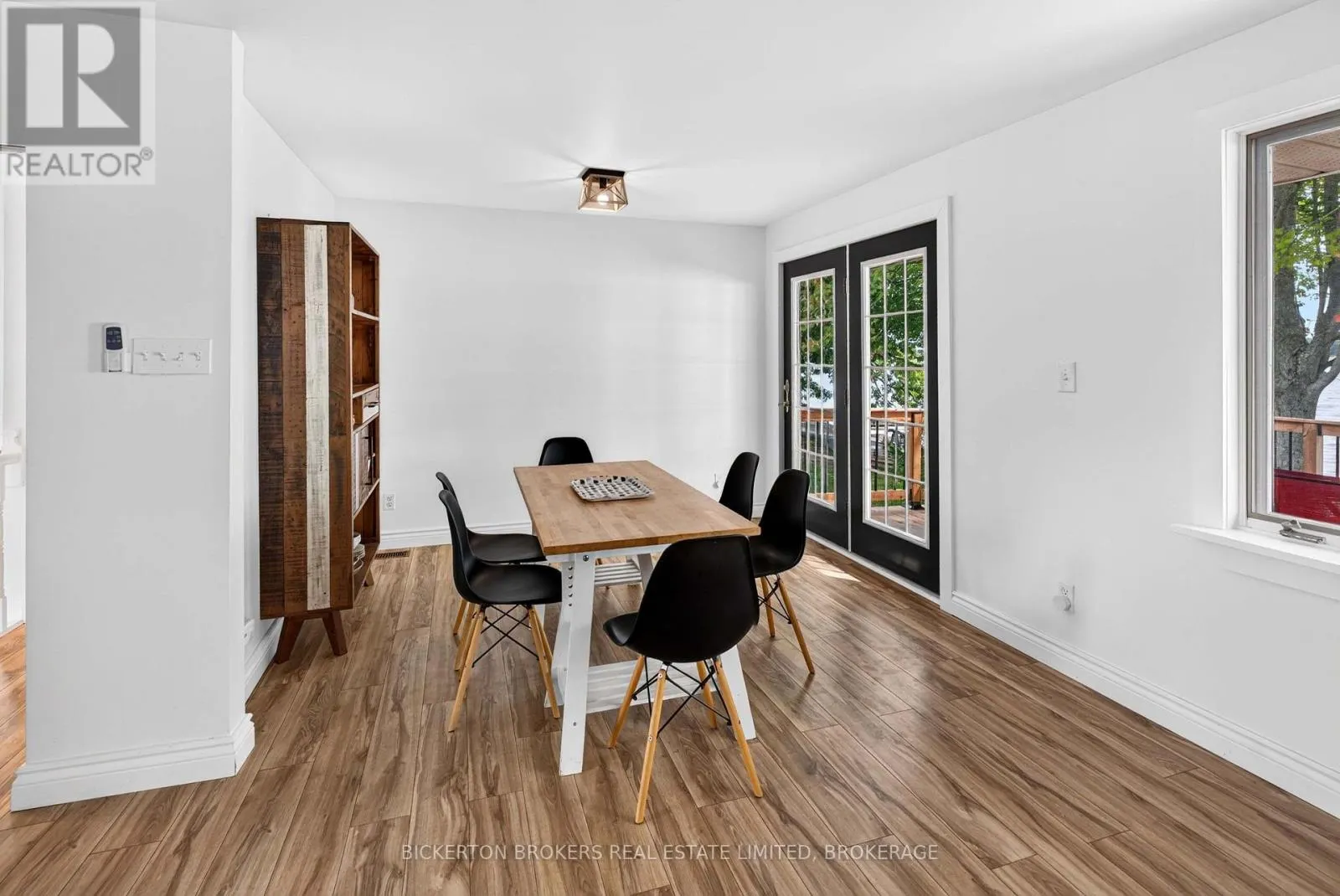 233 JOHNSON BAY LANE