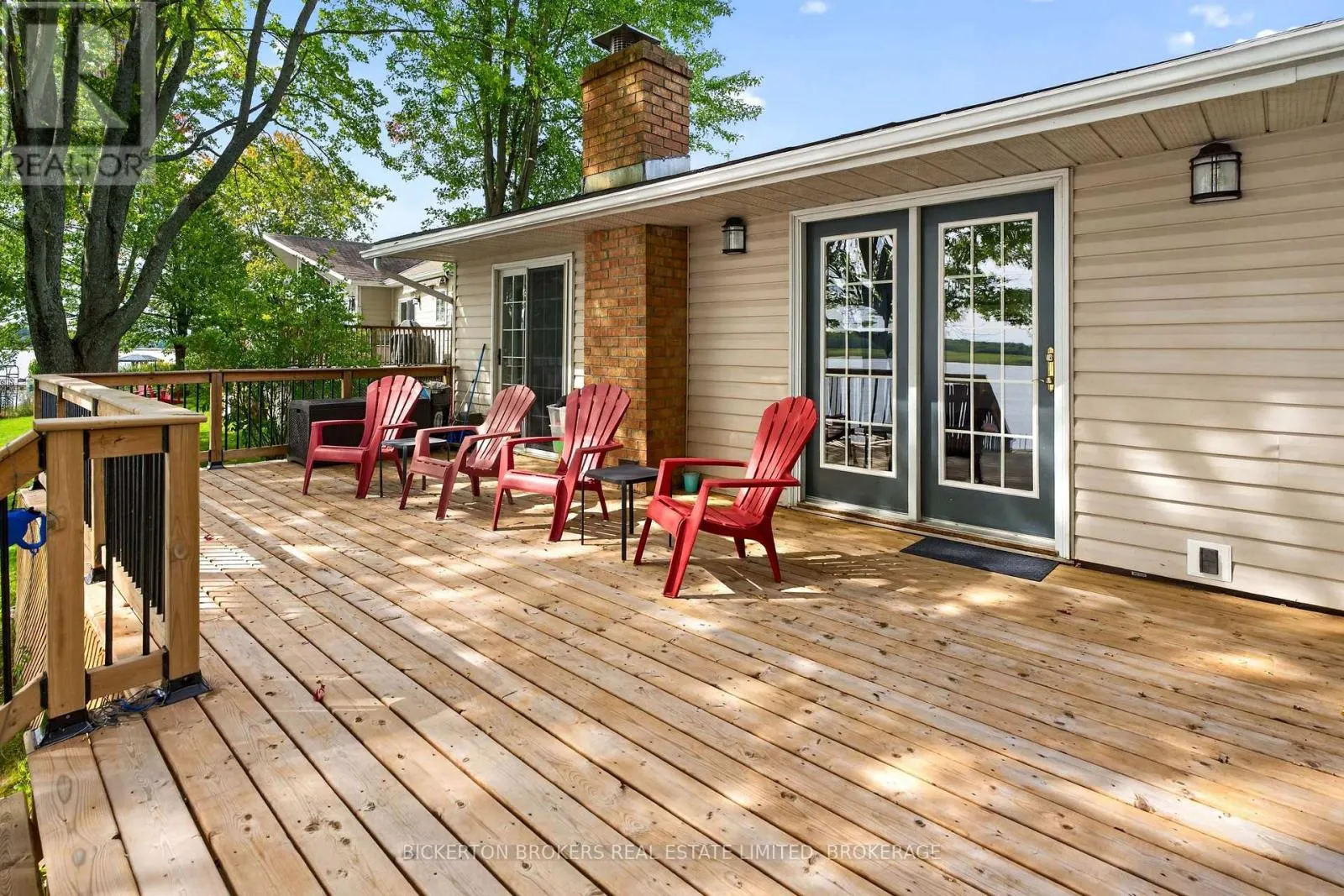 233 JOHNSON BAY LANE