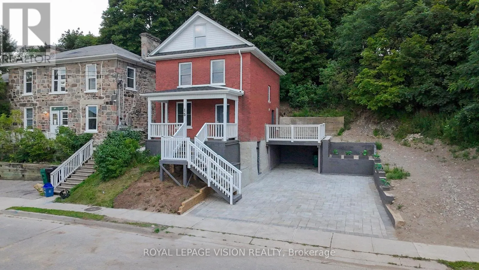 15 SHADE STREET