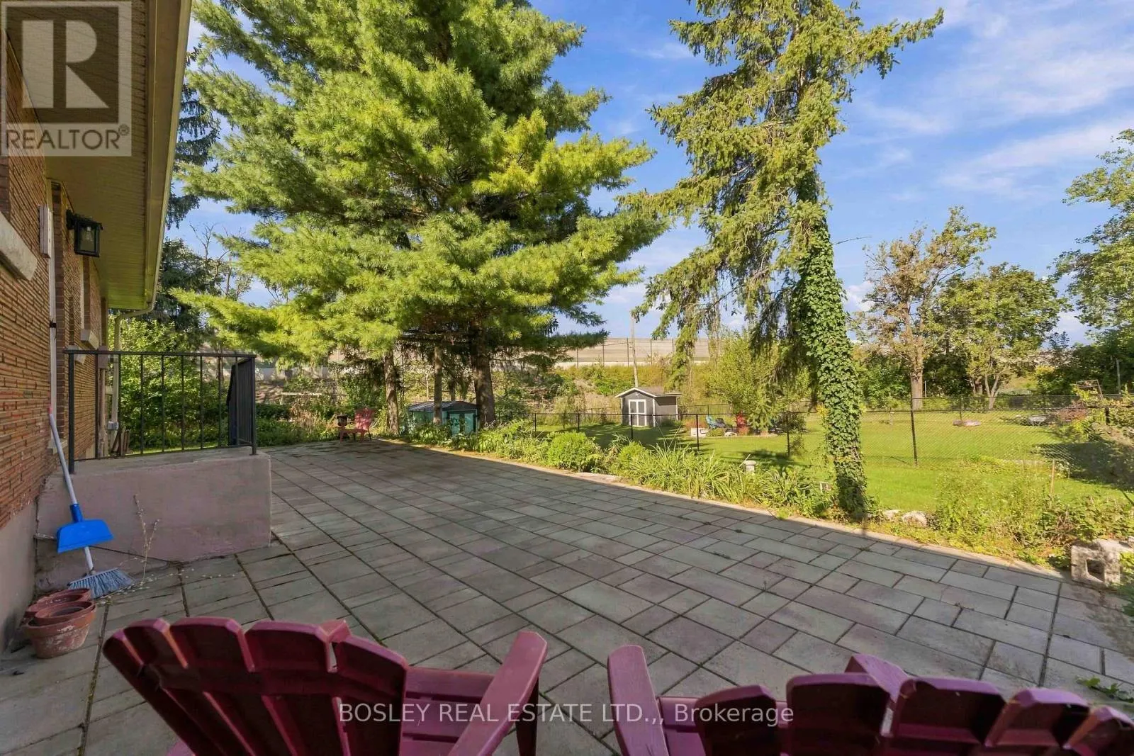 12 GLENHURST CIRCLE