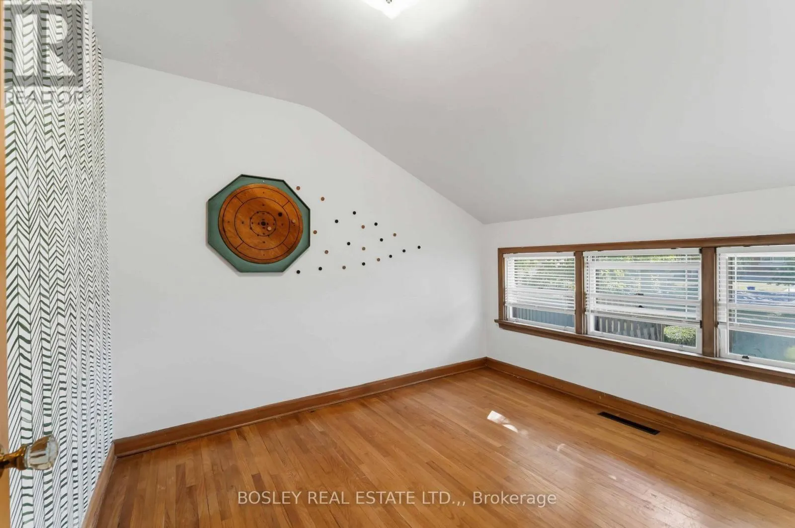 12 GLENHURST CIRCLE