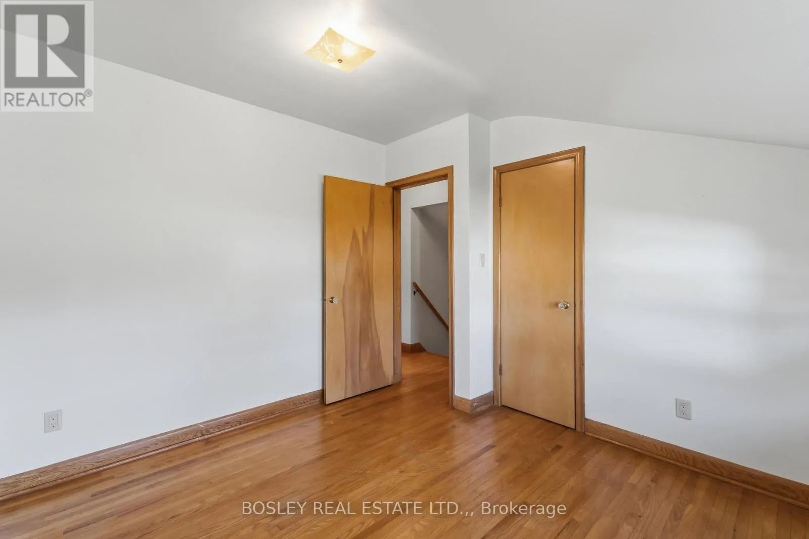 12 GLENHURST CIRCLE