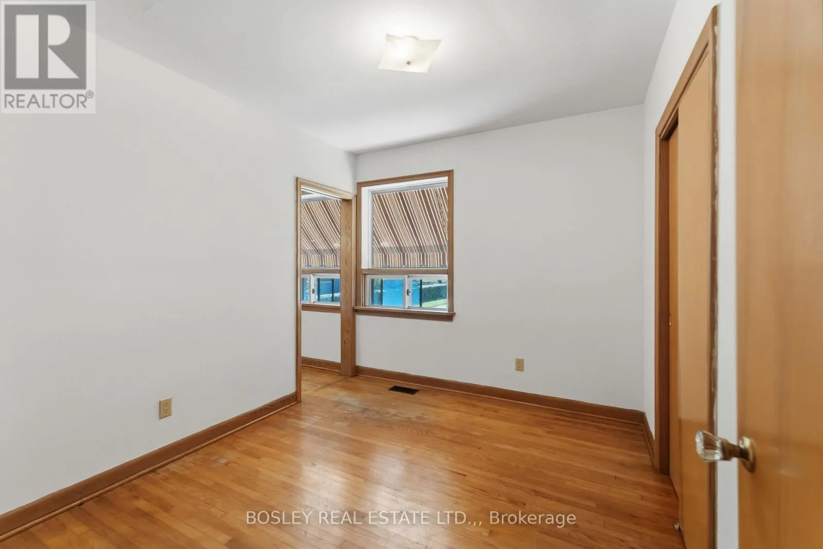 12 GLENHURST CIRCLE