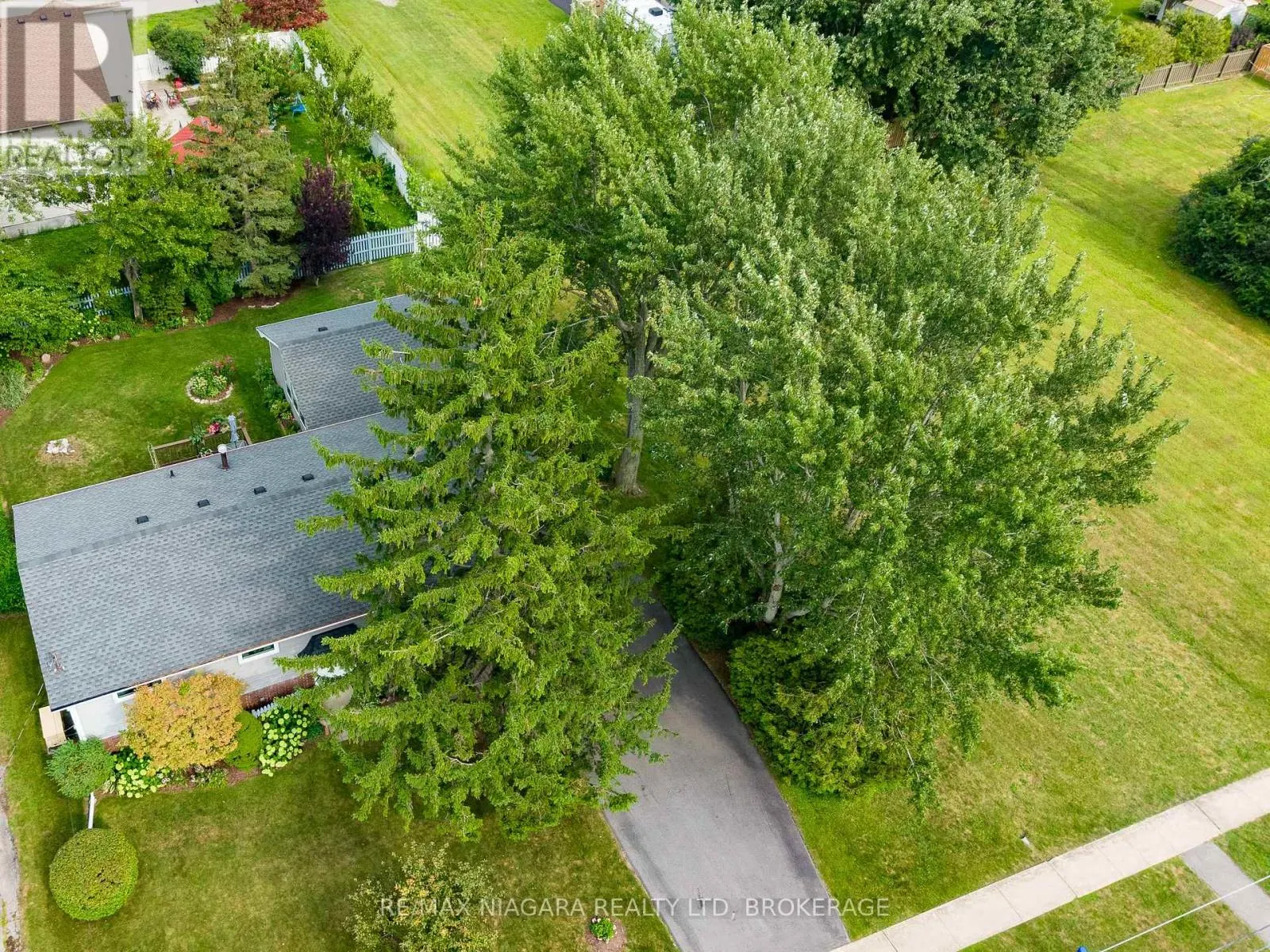 924 DAYTONA DRIVE