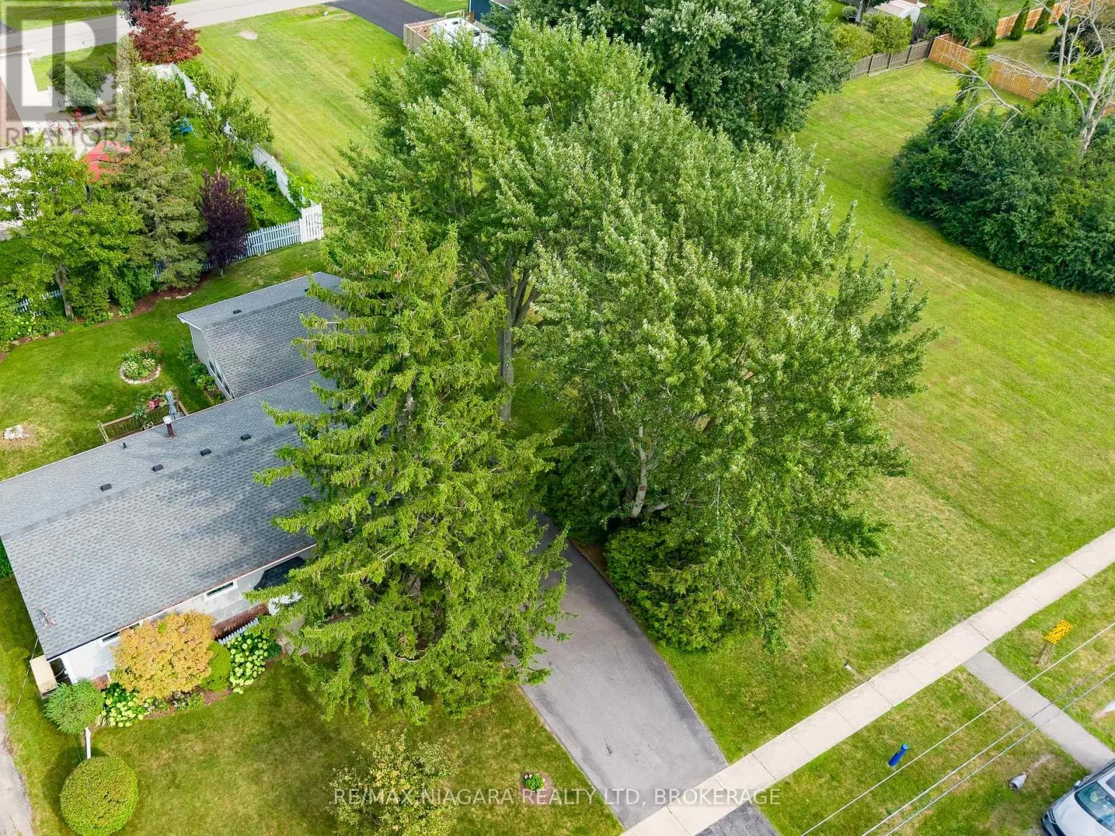 924 DAYTONA DRIVE