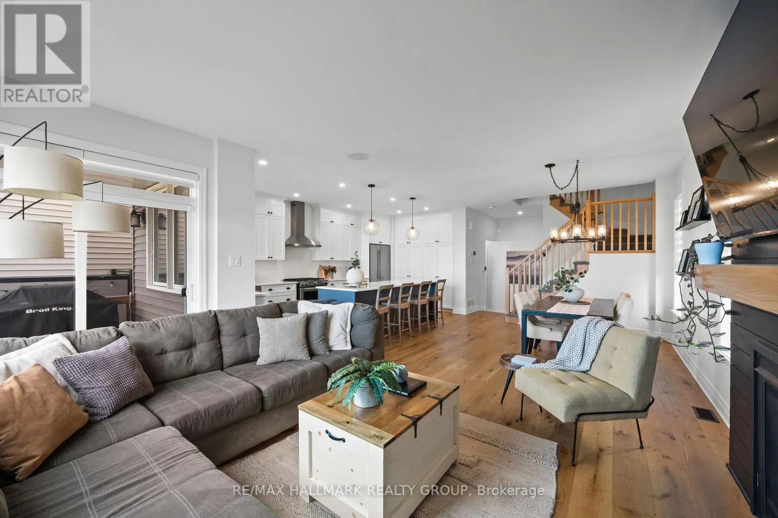 917 ATRIUM RIDGE