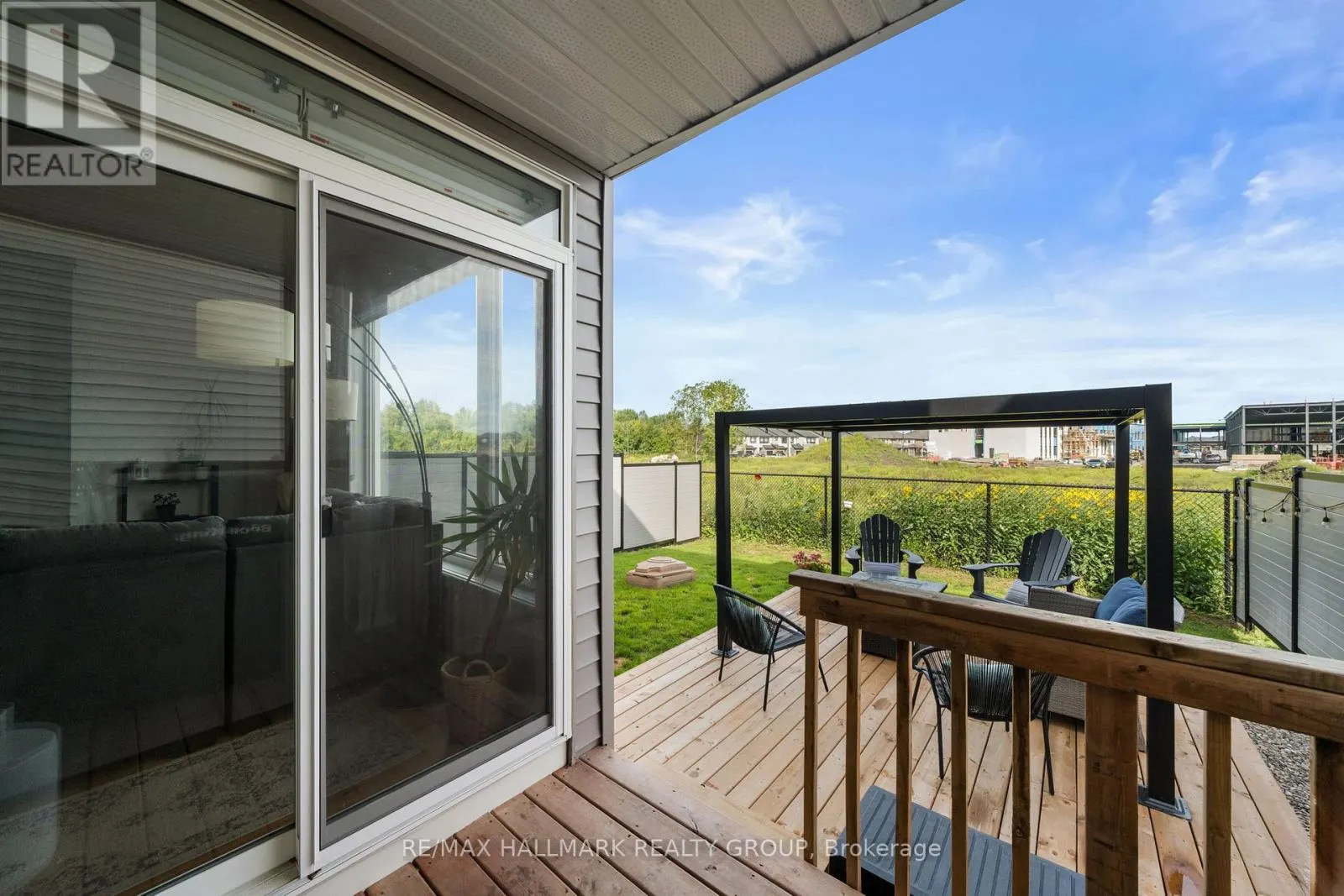 917 ATRIUM RIDGE