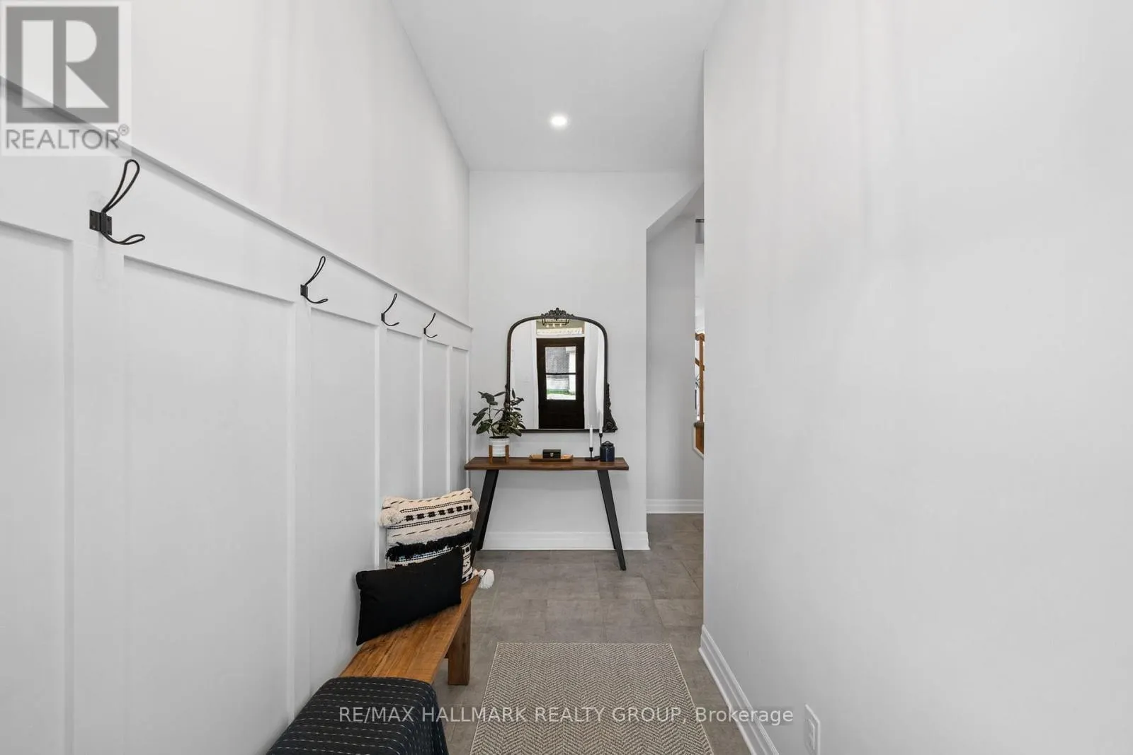 917 ATRIUM RIDGE