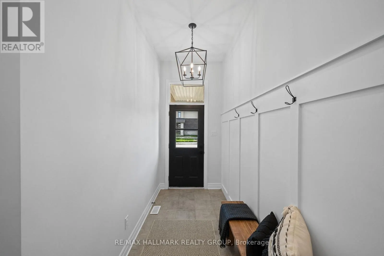 917 ATRIUM RIDGE