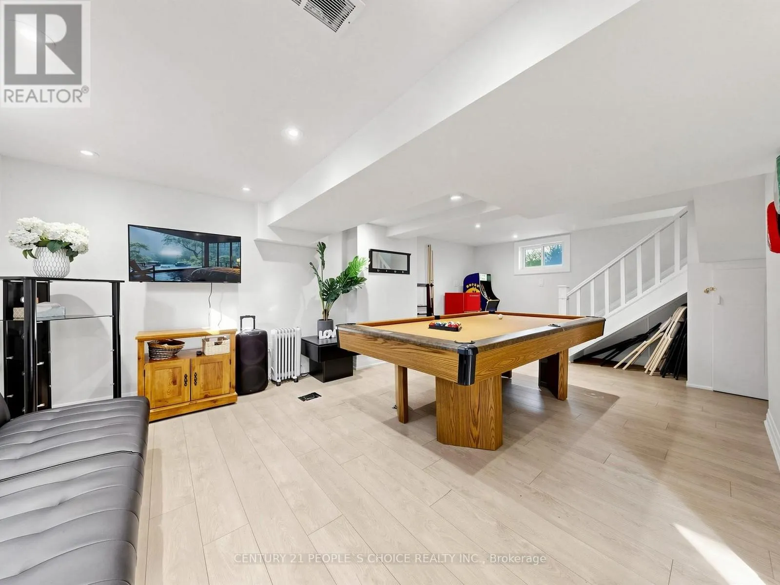 6510 BARKER STREET