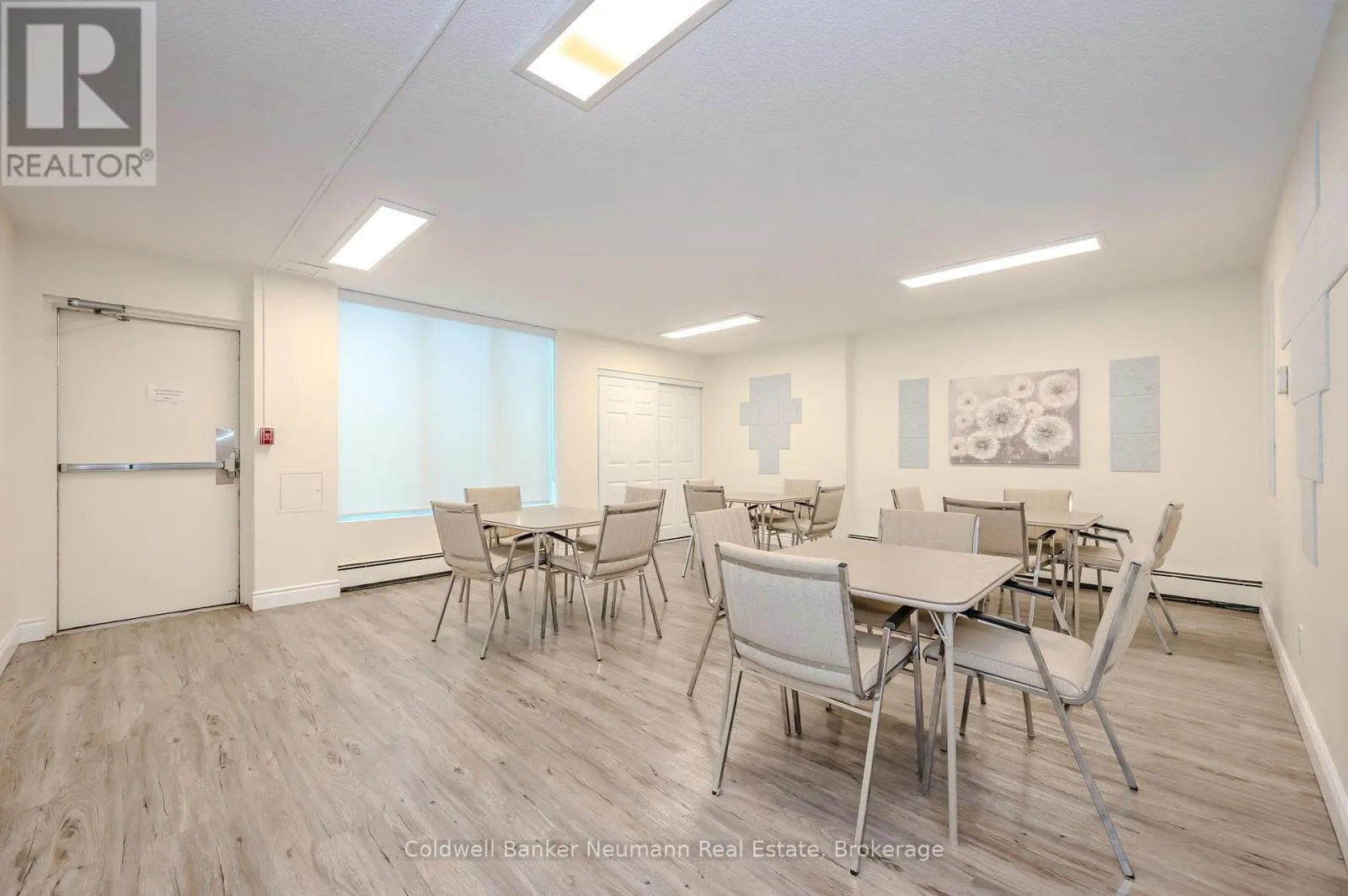 305 - 23 WOODLAWN ROAD E #305
