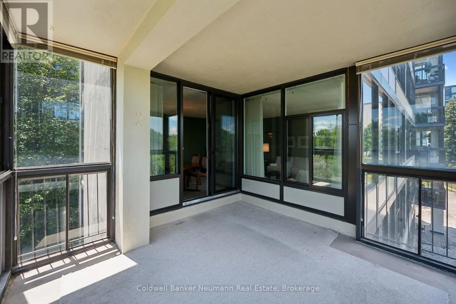 305 - 23 WOODLAWN ROAD E #305