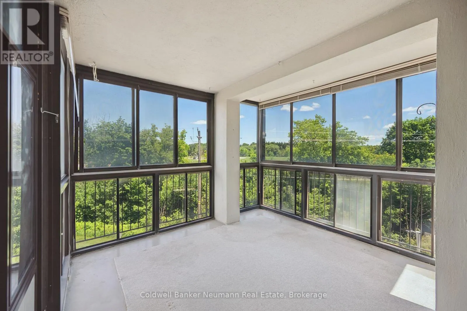 305 - 23 WOODLAWN ROAD E #305