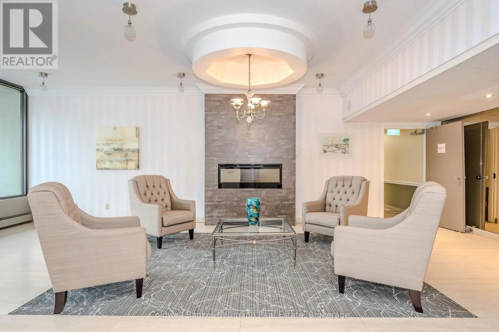 305 - 23 WOODLAWN ROAD E #305