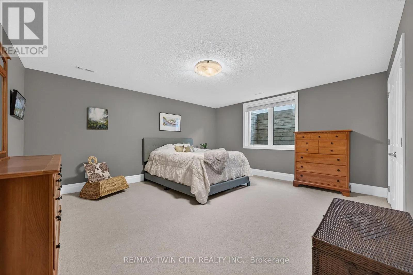 6 ELDALE ROAD