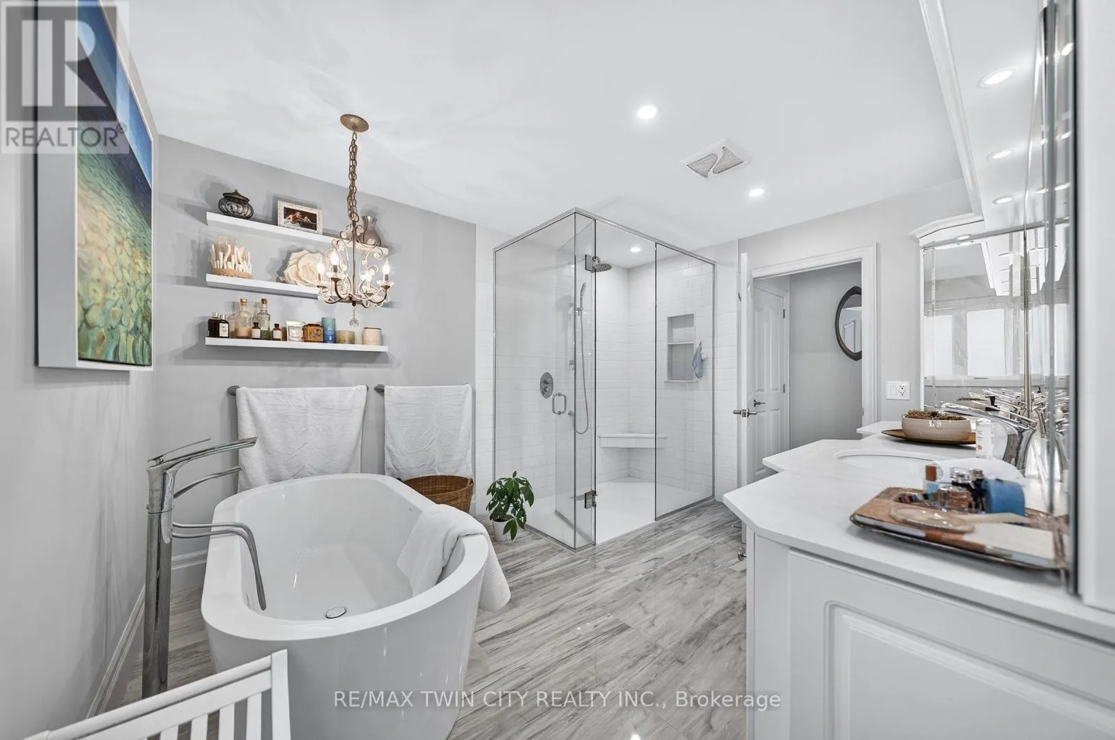6 ELDALE ROAD