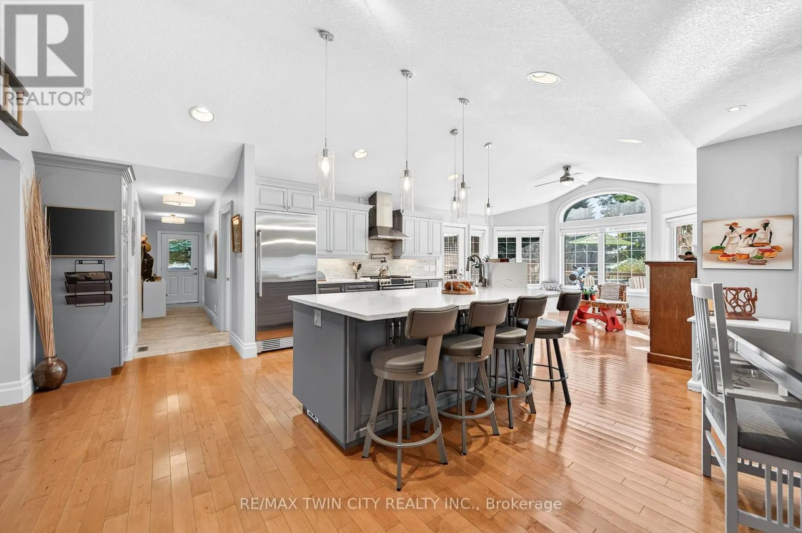 6 ELDALE ROAD