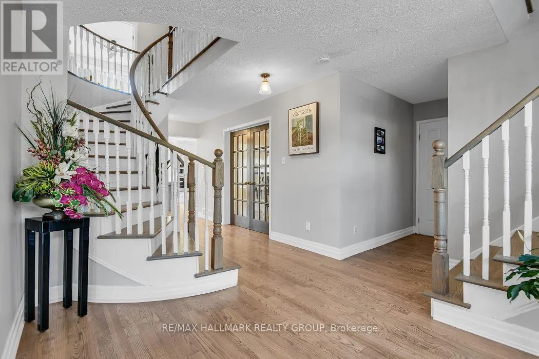 1687 ORFORD CRESCENT