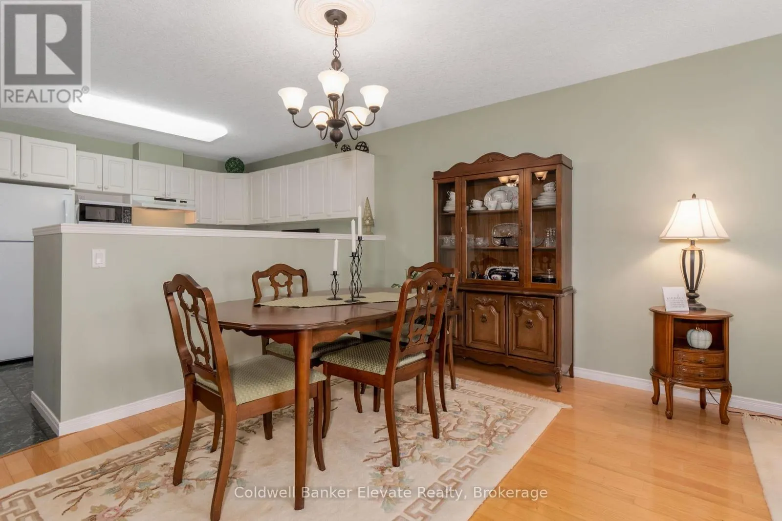 36 - 2705 KINGSWAY DRIVE