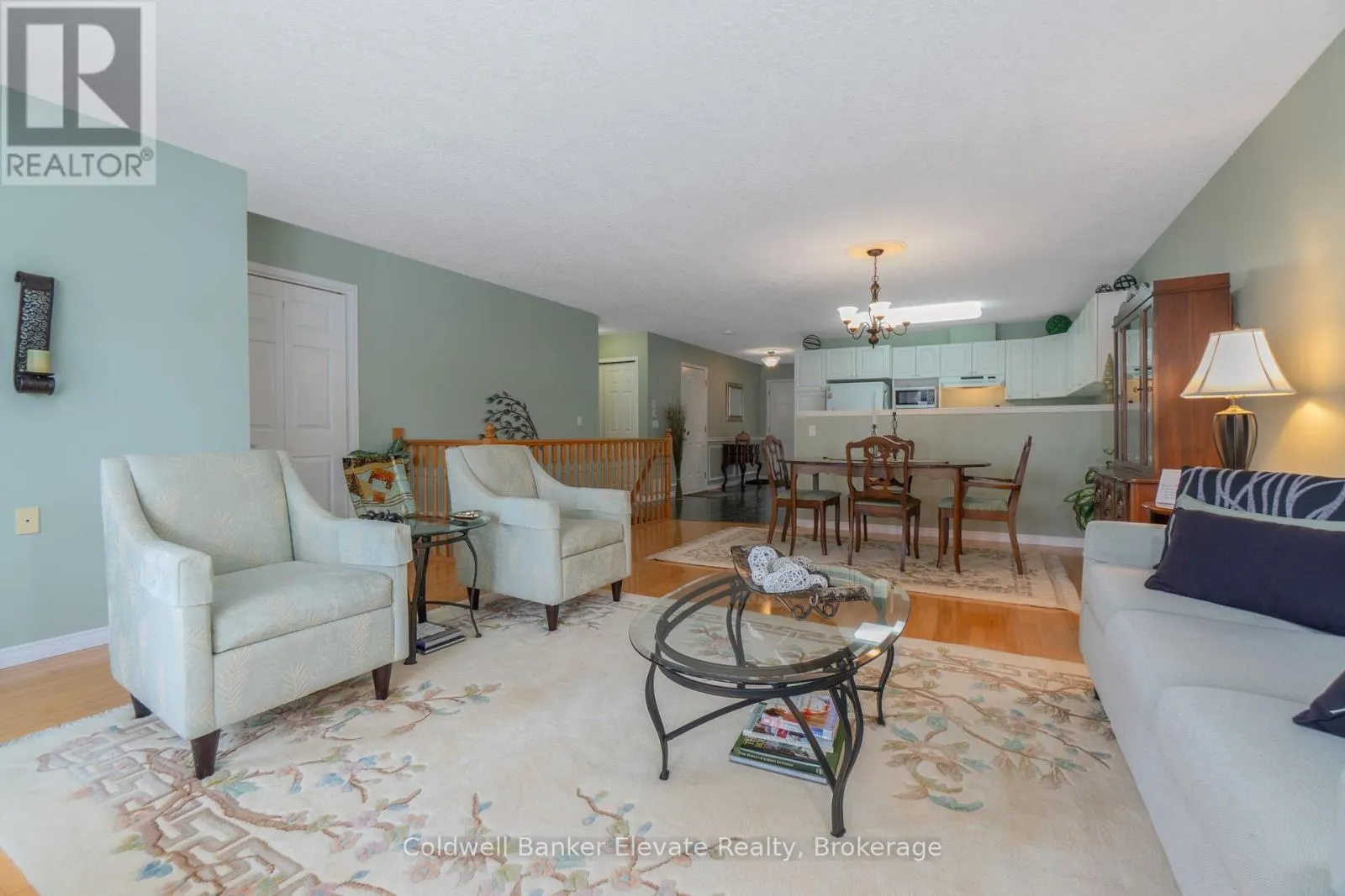 36 - 2705 KINGSWAY DRIVE