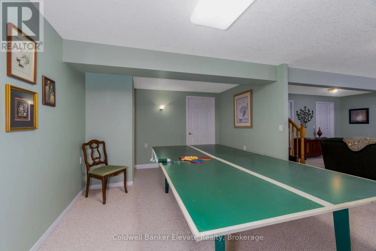 36 - 2705 KINGSWAY DRIVE