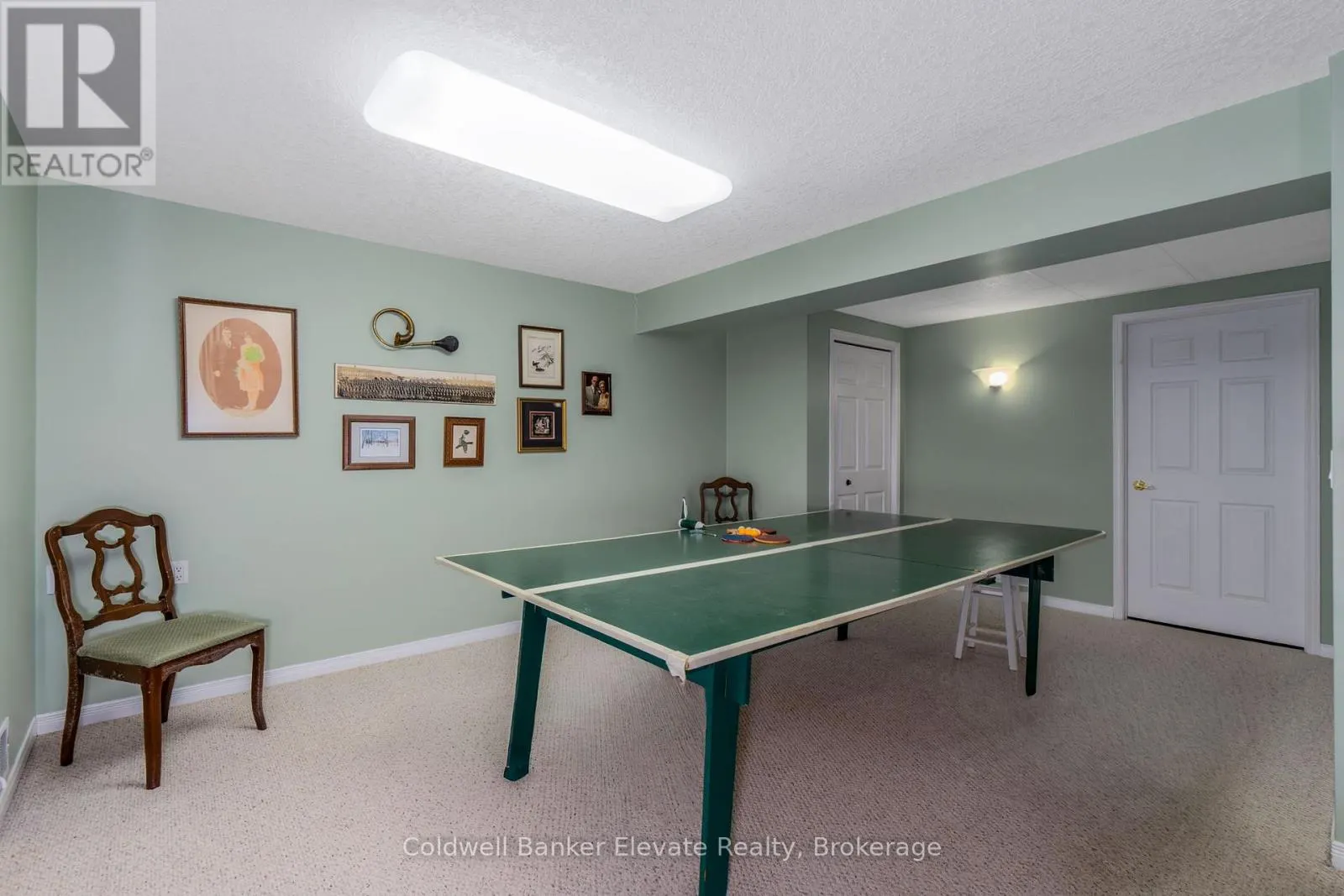 36 - 2705 KINGSWAY DRIVE