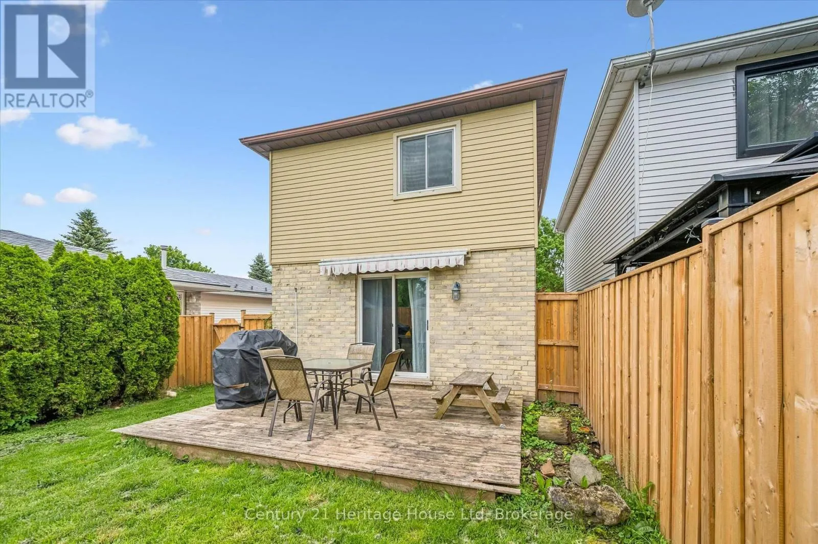 279 STRATHALLAN STREET