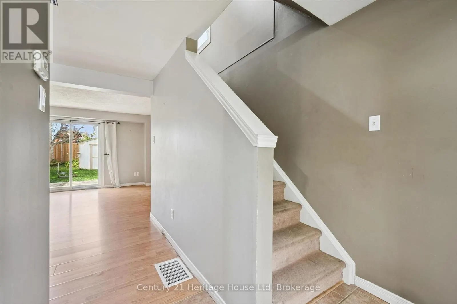 279 STRATHALLAN STREET