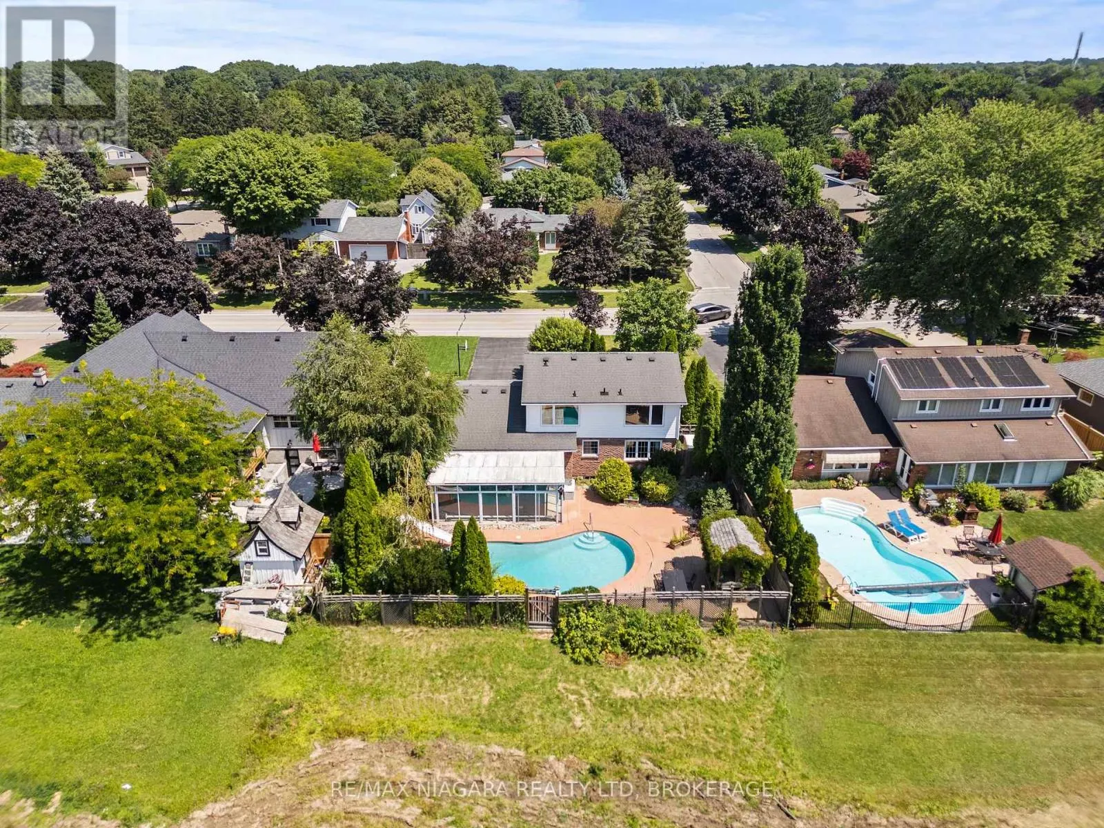 21 GARRISON VILLAGE DRIVE