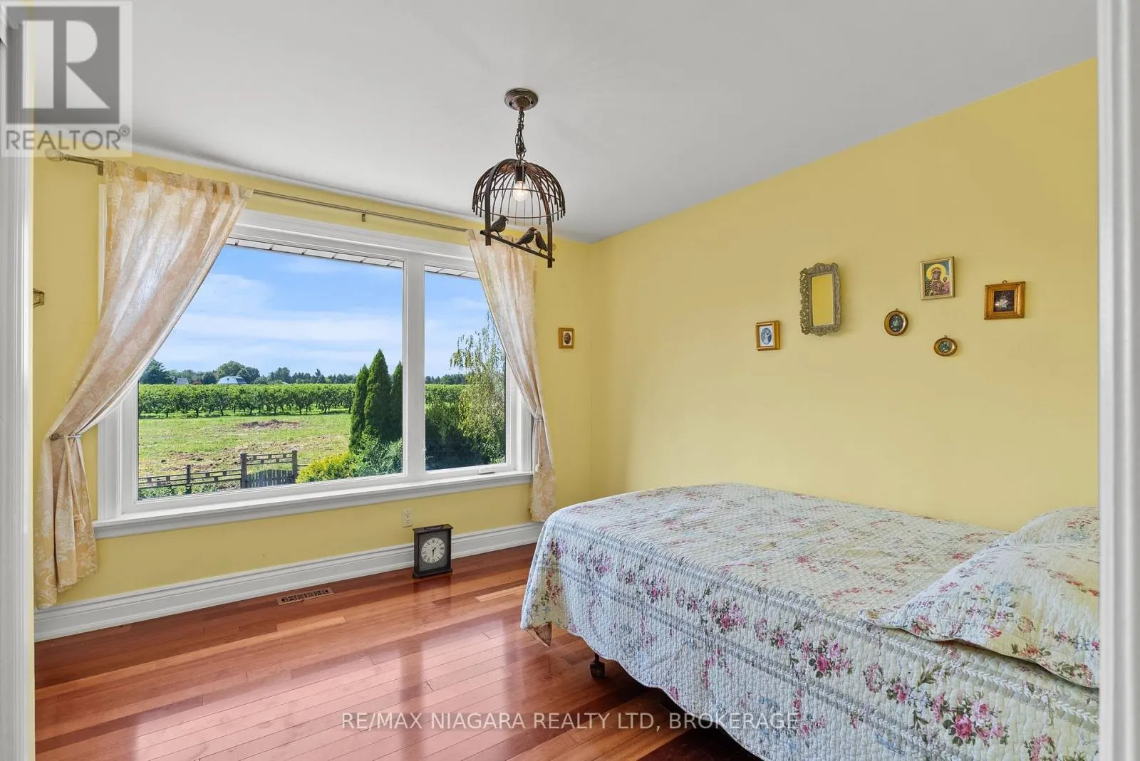 21 GARRISON VILLAGE DRIVE