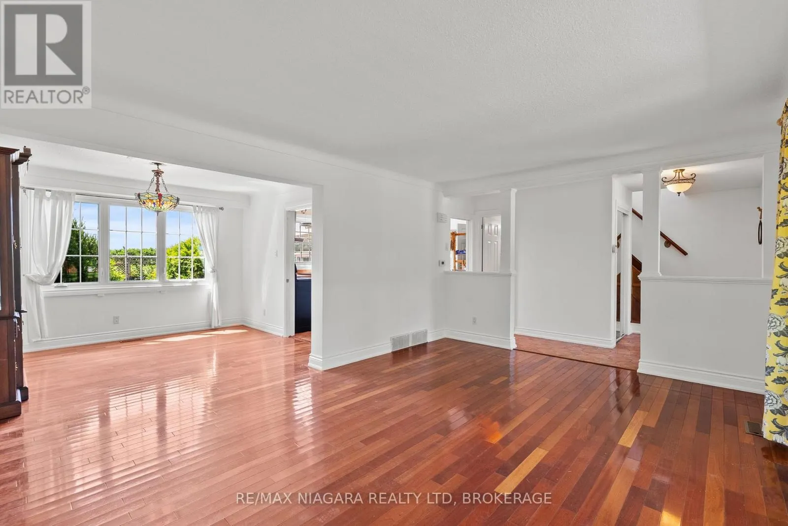 21 GARRISON VILLAGE DRIVE