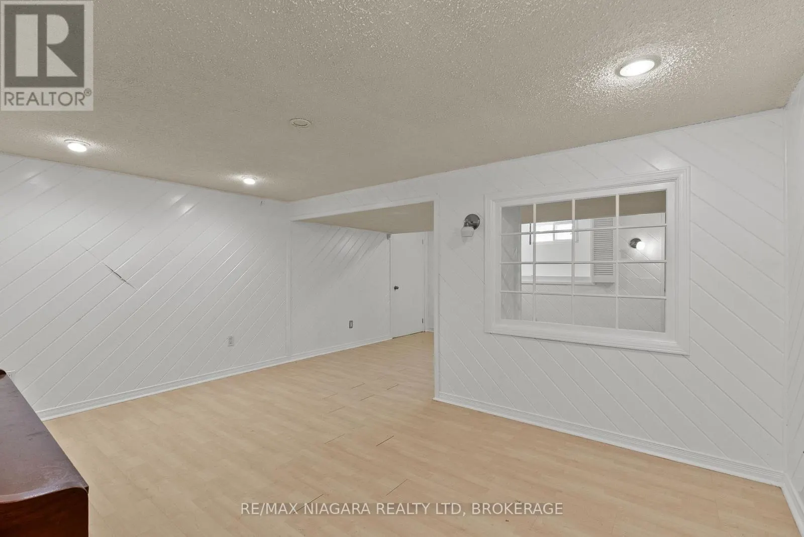 21 GARRISON VILLAGE DRIVE