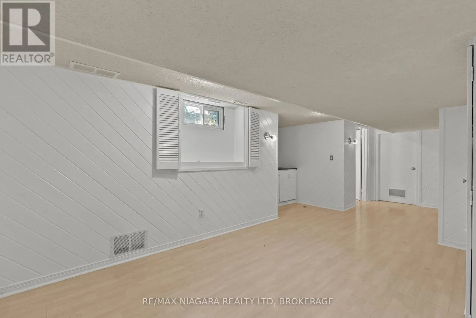21 GARRISON VILLAGE DRIVE