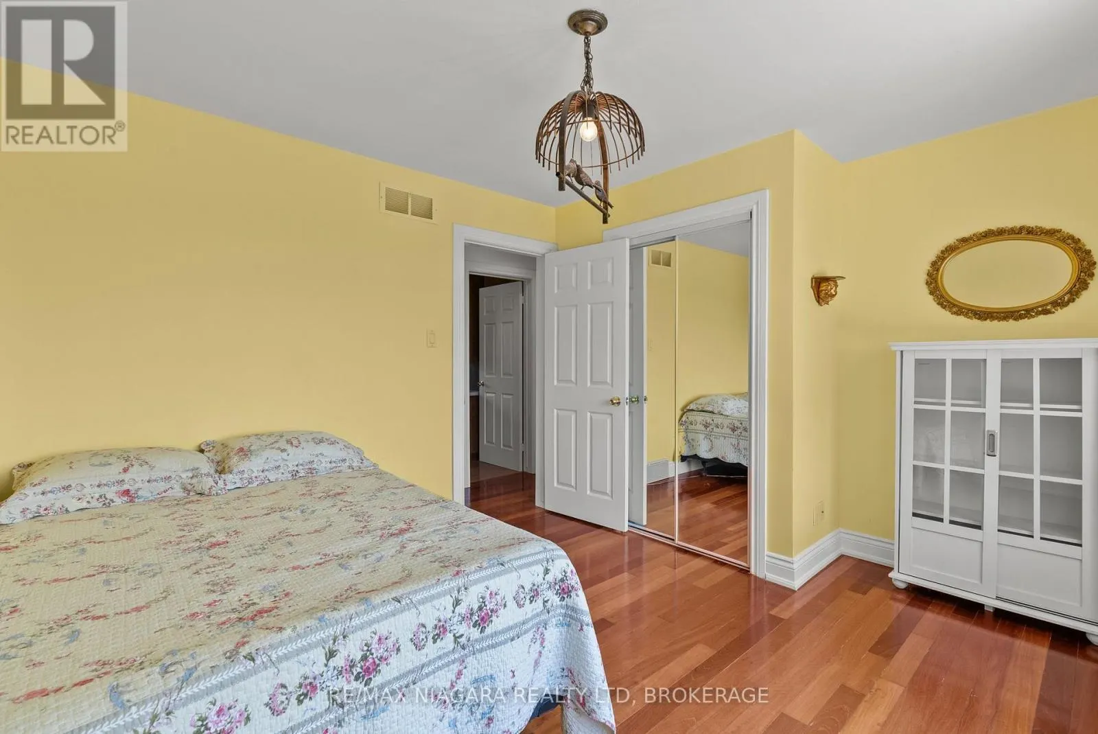 21 GARRISON VILLAGE DRIVE