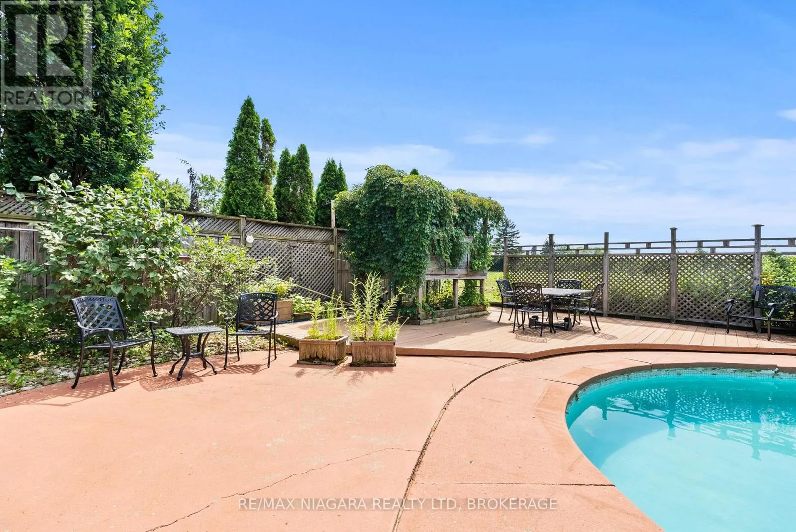 21 GARRISON VILLAGE DRIVE