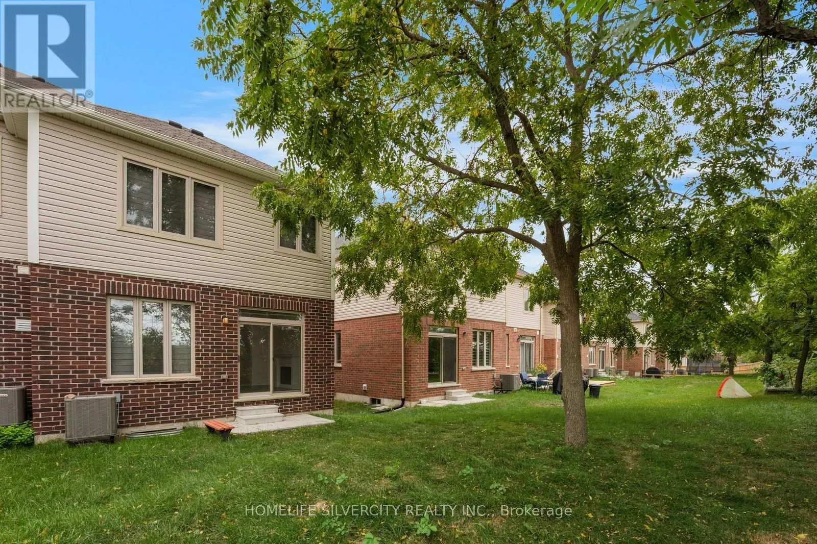 210 BROADACRE DRIVE