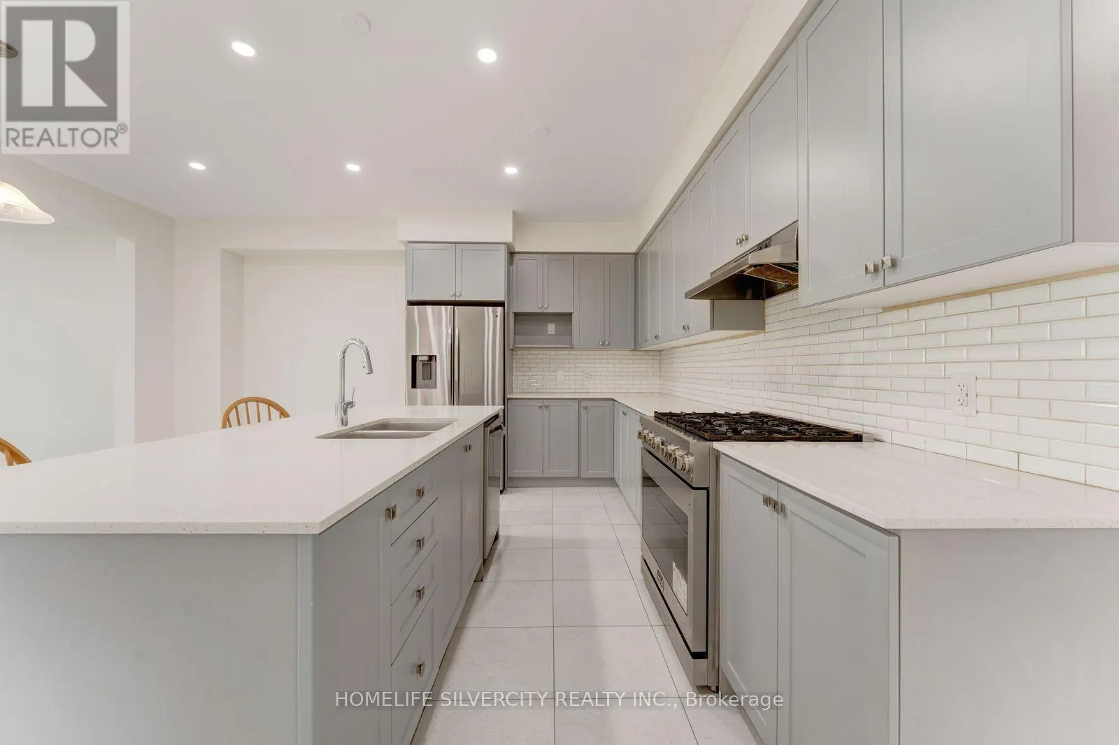 210 BROADACRE DRIVE