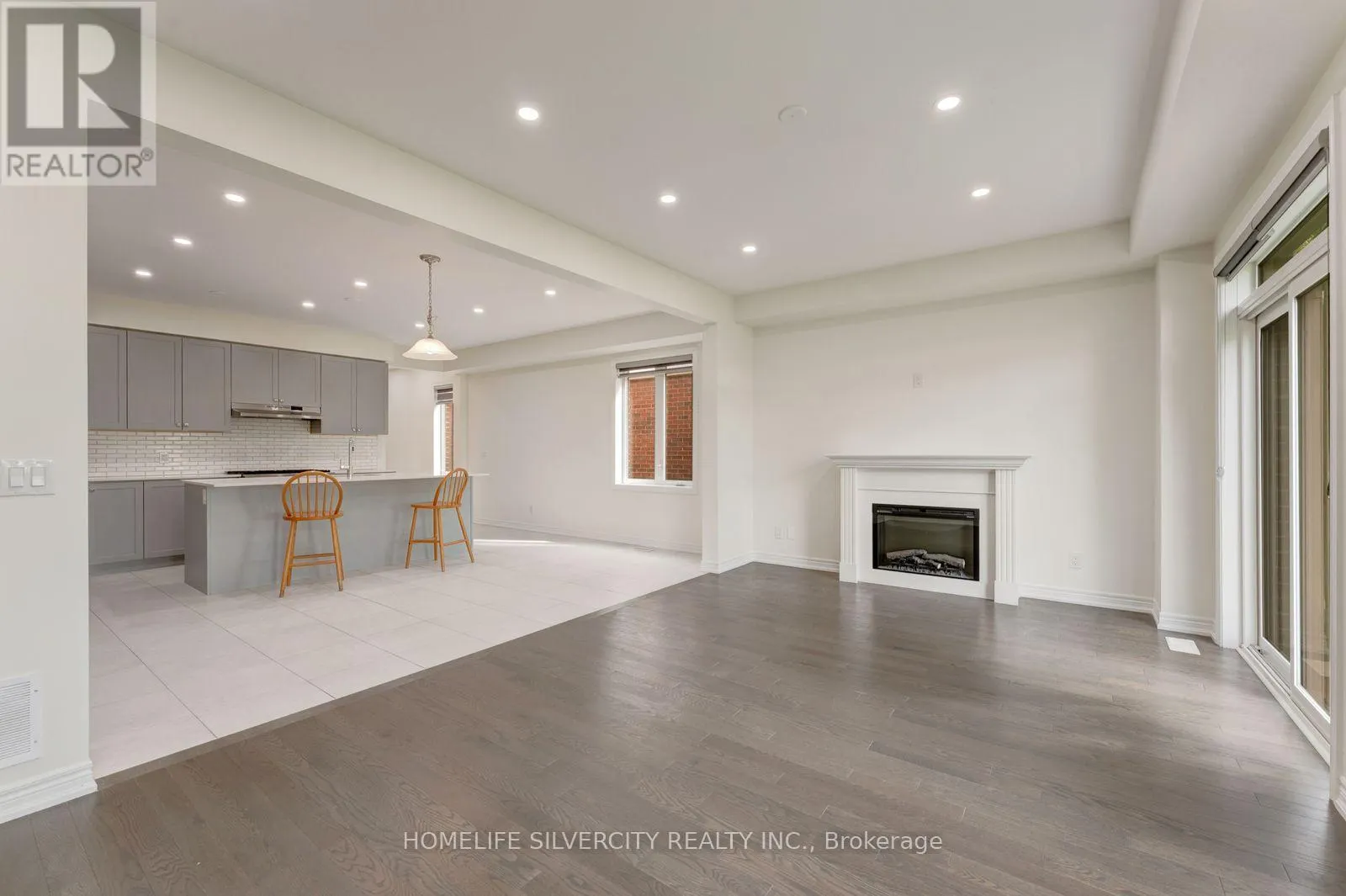 210 BROADACRE DRIVE