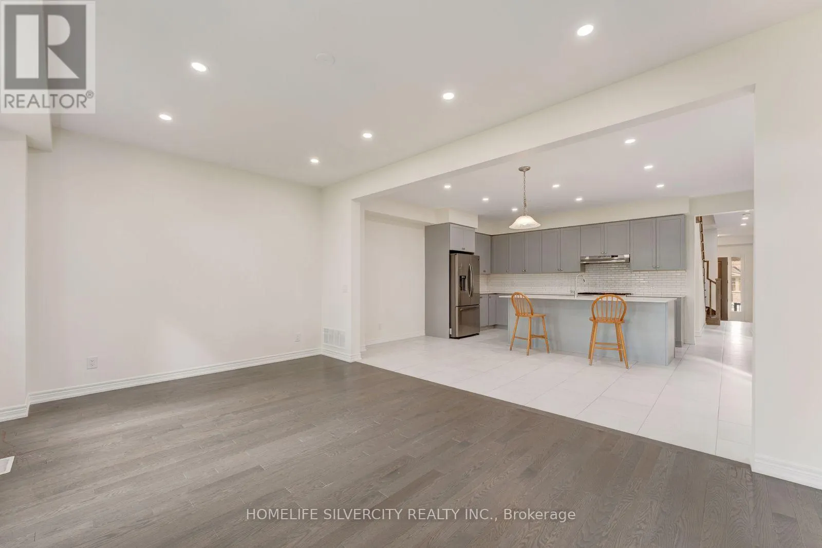 210 BROADACRE DRIVE