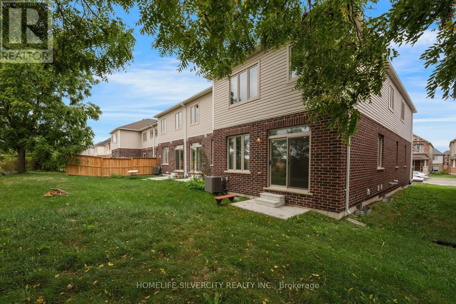 210 BROADACRE DRIVE