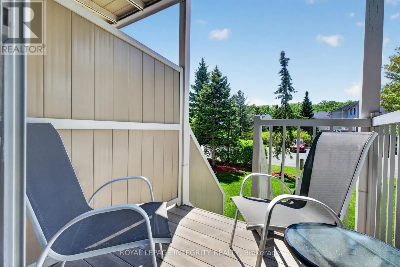 256 CRESTHAVEN DRIVE