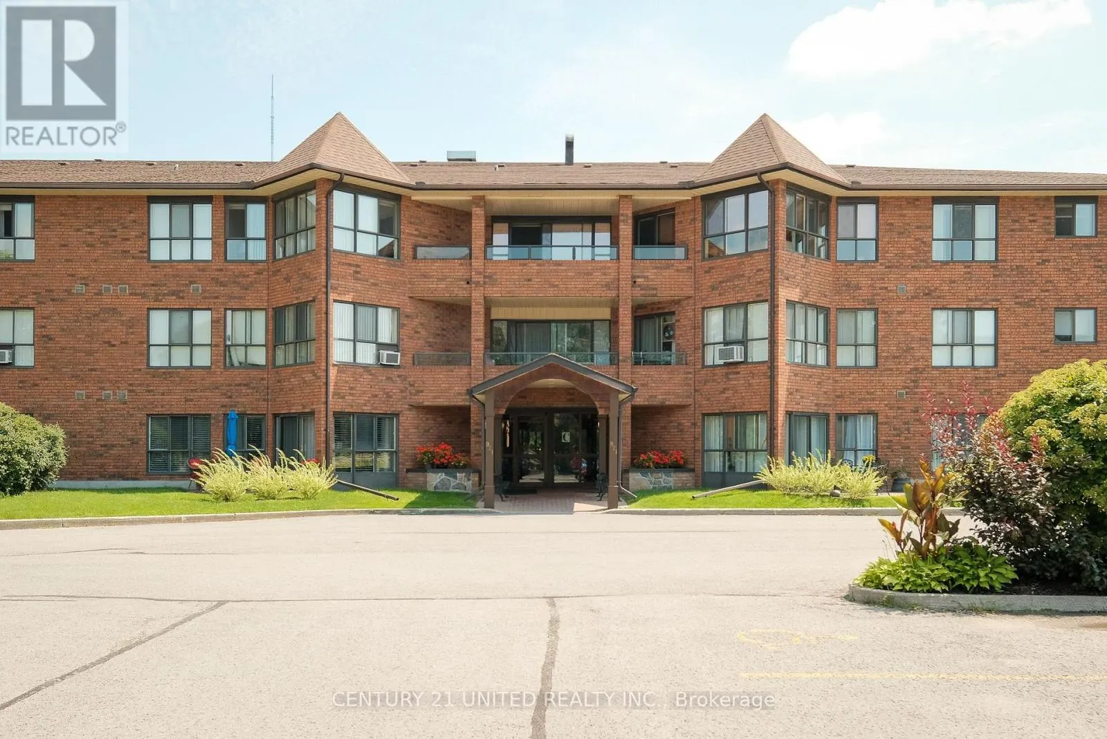218 - 921 ARMOUR ROAD #218