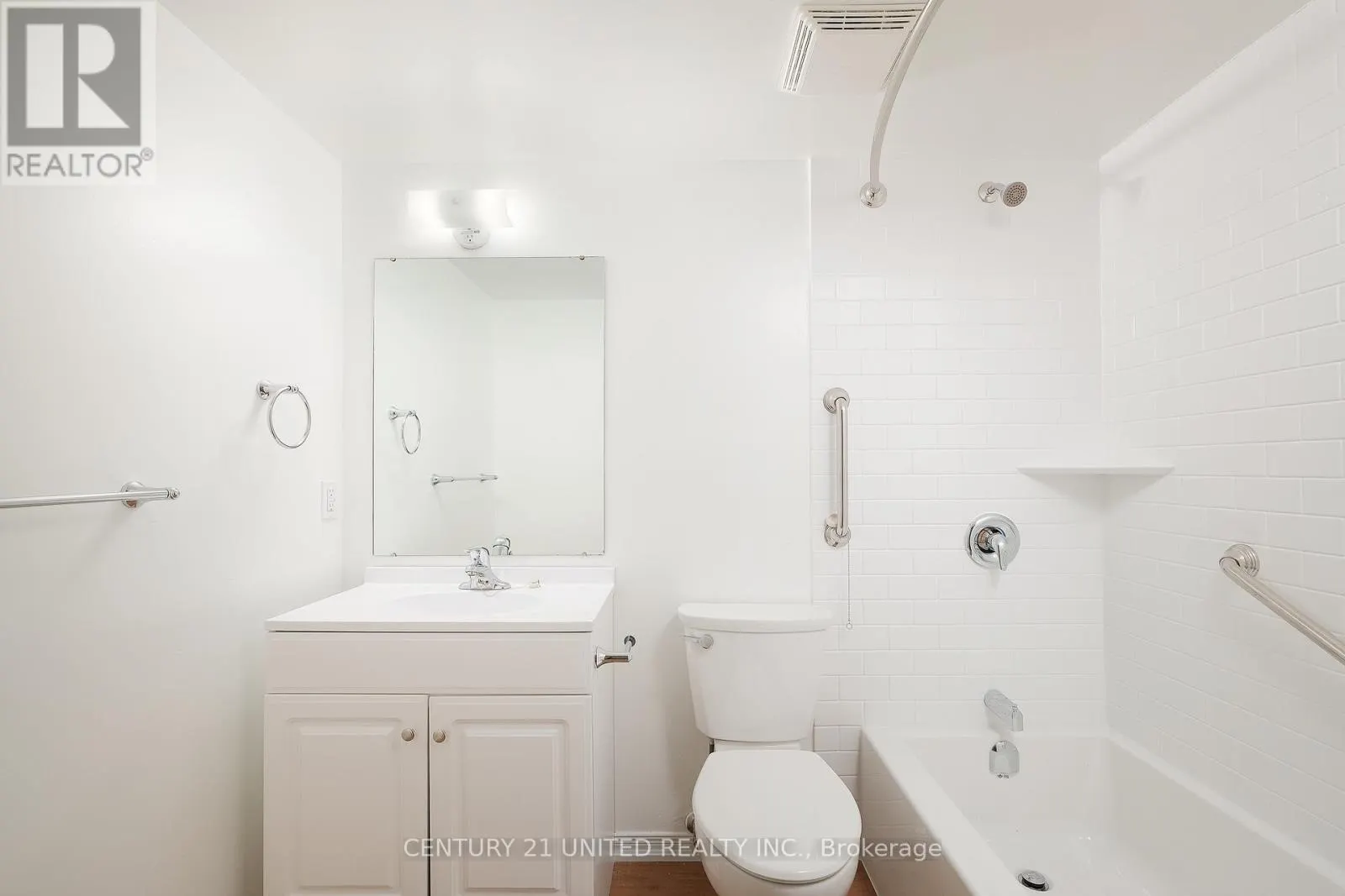 218 - 921 ARMOUR ROAD #218