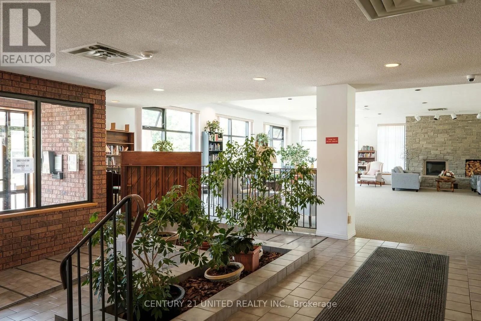 218 - 921 ARMOUR ROAD #218