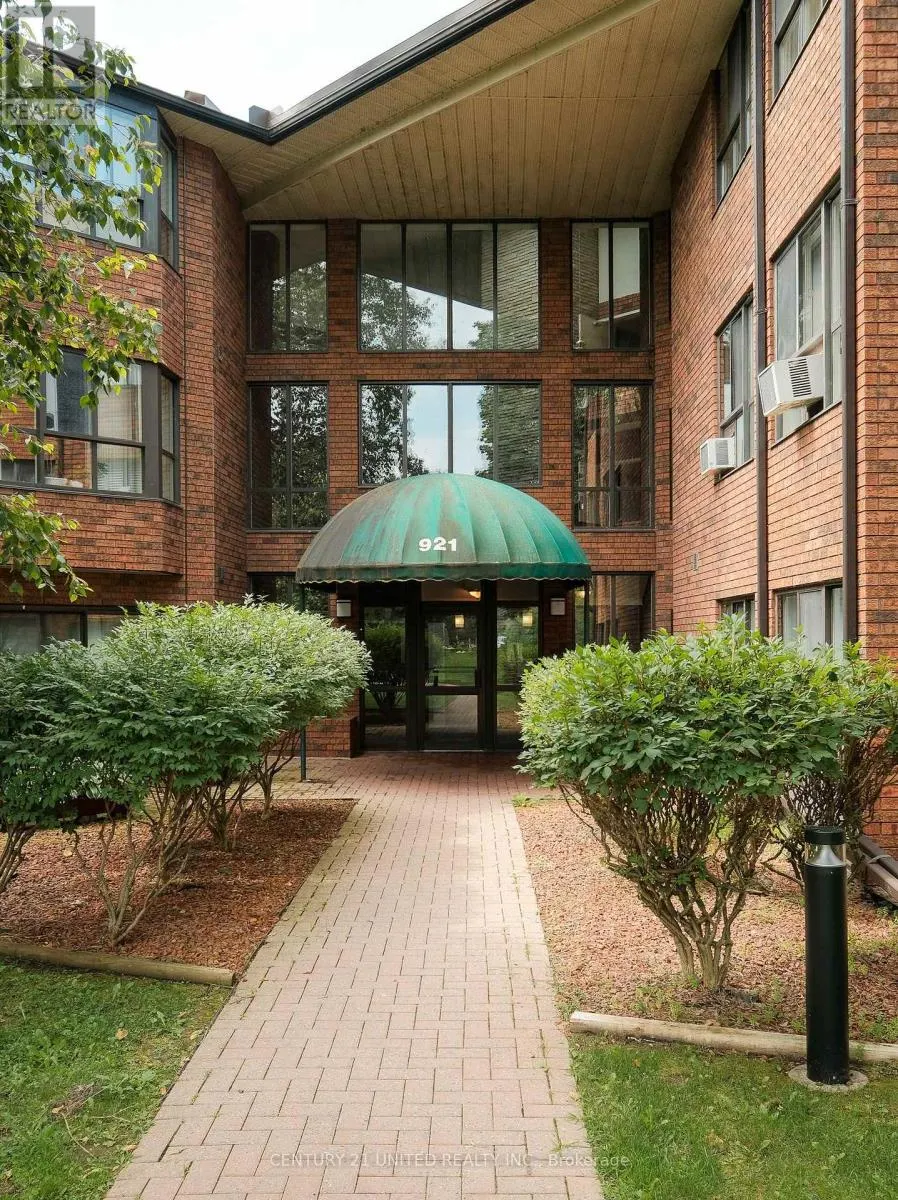 218 - 921 ARMOUR ROAD #218
