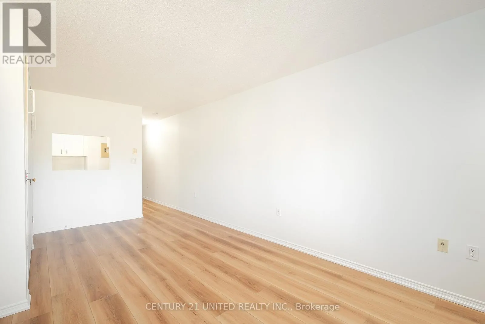 218 - 921 ARMOUR ROAD #218