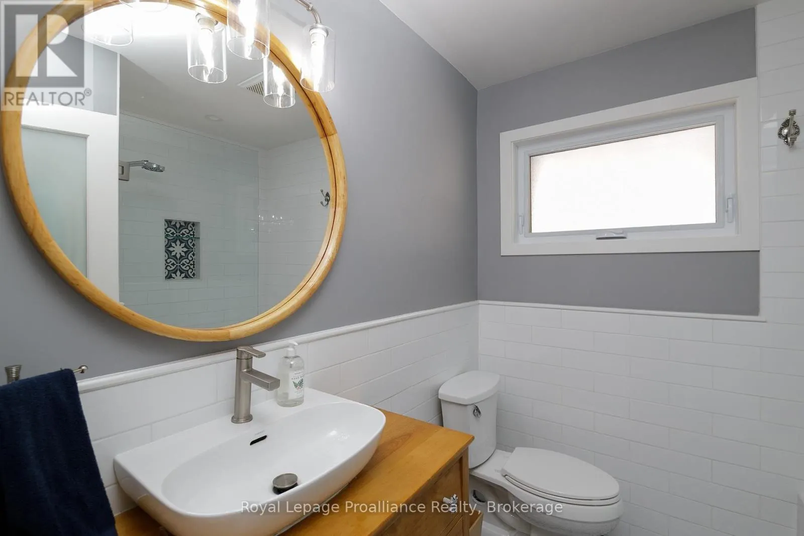 112 PROSPECT HILL